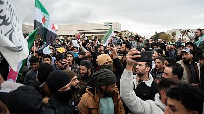 Las Mañanas de RNE - Un mes de la caída de Bachar Al-Assad en Siria - Escuchar Ahora