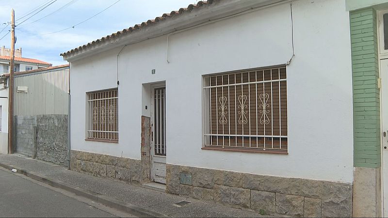 Desesperació d'una família de Girona a qui li han ocupat la casa a punt de ser reformada