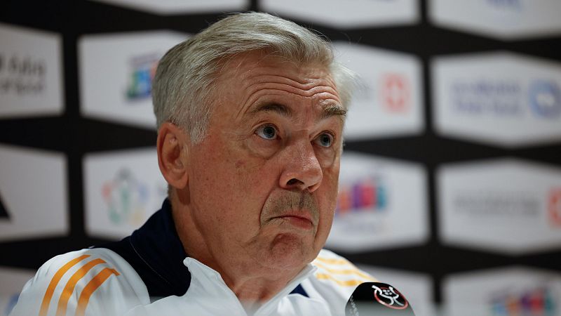 Carlo Ancelotti: "Escucho lo que se le grita a Vinícius y veo la sanción injusta"