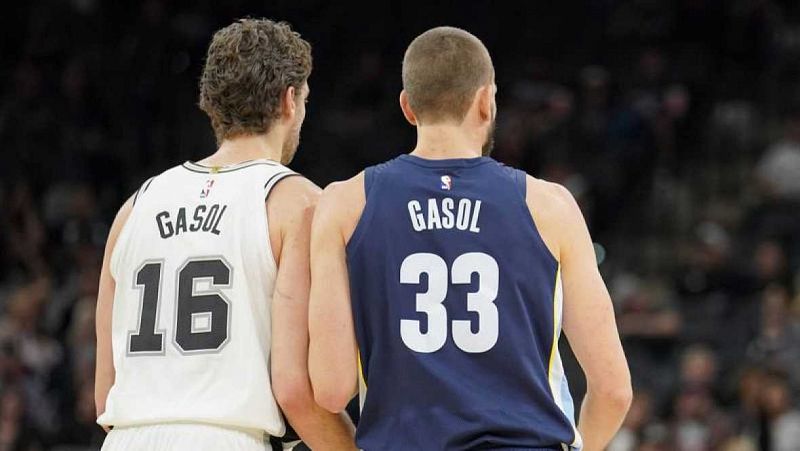 Pau gana el duelo de los Gasol