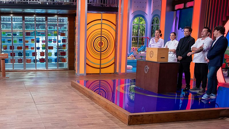 MasterChef Junior 11 | Marcos a Tamara Falcó: "Sales en muchos periódicos ¿Te gustan los chismes?"