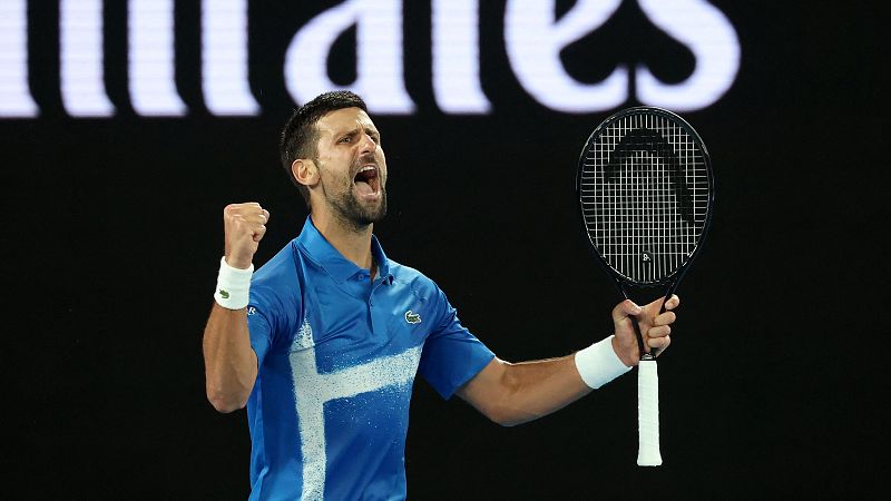 Djokovic sufre ante Basavareddy; Davidovich y Carballés siguen adelante en el Abierto de Australia