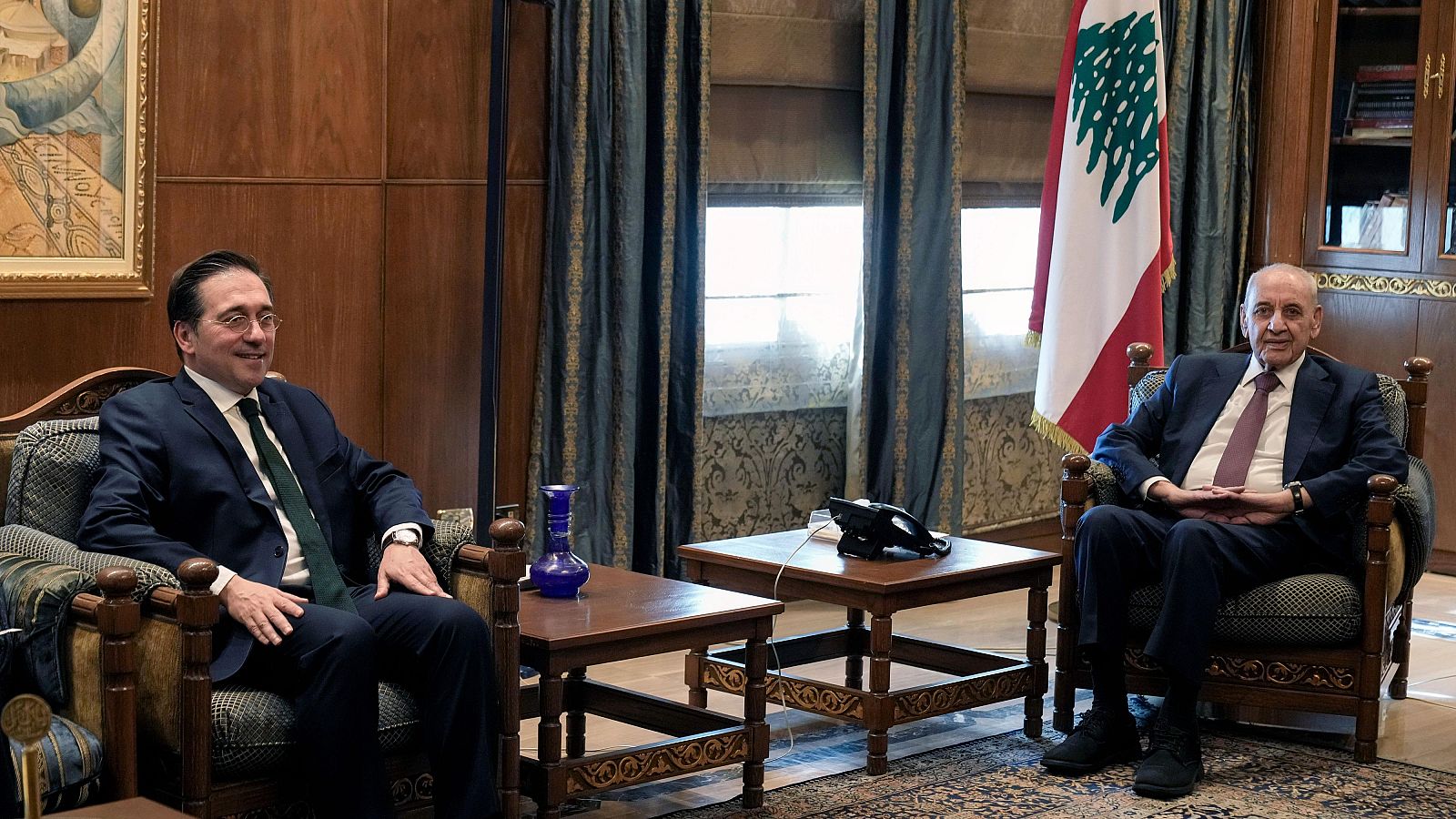 Exteriores aportará 10 millones para ayudar a reparar el Líbano - La tarde en 24h | Ver