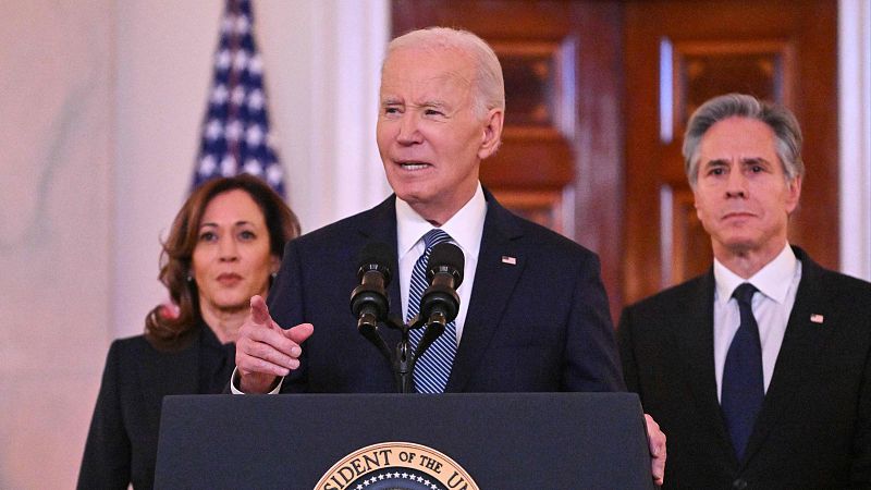 Biden celebra la tregua en Gaza y dice que su gabinete y el de Trump, que se atribuye el mérito, trabajaron "como un equipo"