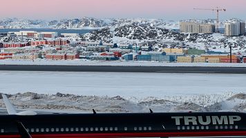 Vista del avin de Donald Trump Jr. en el aeropuerto de Nuuk, en Groenlandia.