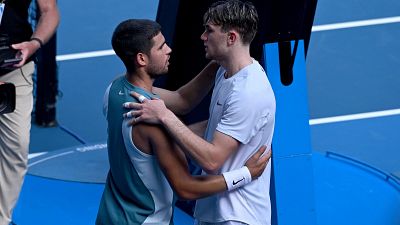 Alcaraz se clasifica para los cuartos en Australia tras ganar a Draper y se enfrentar a Djokovic