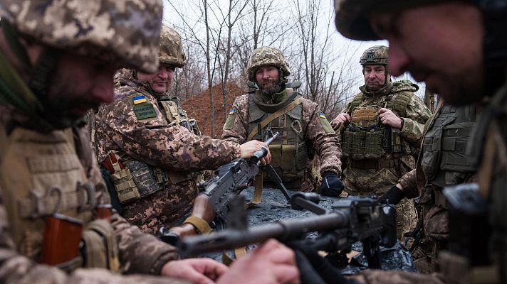 Soldados ucranianos de la 24 brigada mecanizada se entrenan en un polgono en la regin de Donetsk