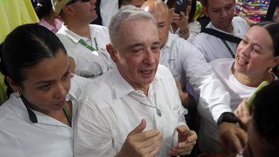 lvaro Uribe