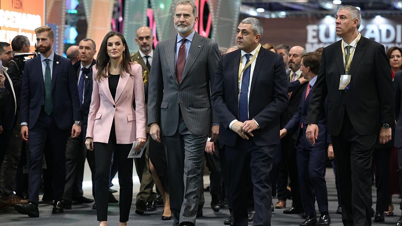 Los reyes inauguran la 45 edición de Fitur, que espera 250.000 visitantes este año