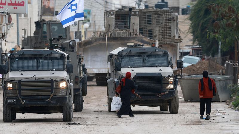 Israel continúa su operación militar en Yenín y asegura que aplicará en Cisjordania las "lecciones" de Gaza