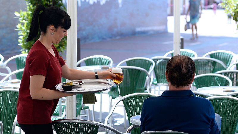 La afiliación media a la Seguridad Social cayó en 12.773 cotizantes en noviembre lastrada por la hostelería