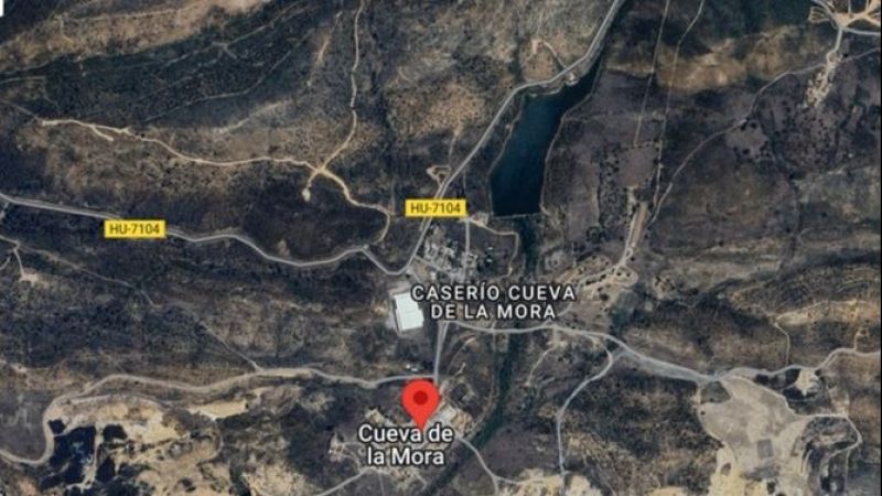 Desalojan la pedana de Cueva de la Mora, en Huelva, por una grieta en un embalse