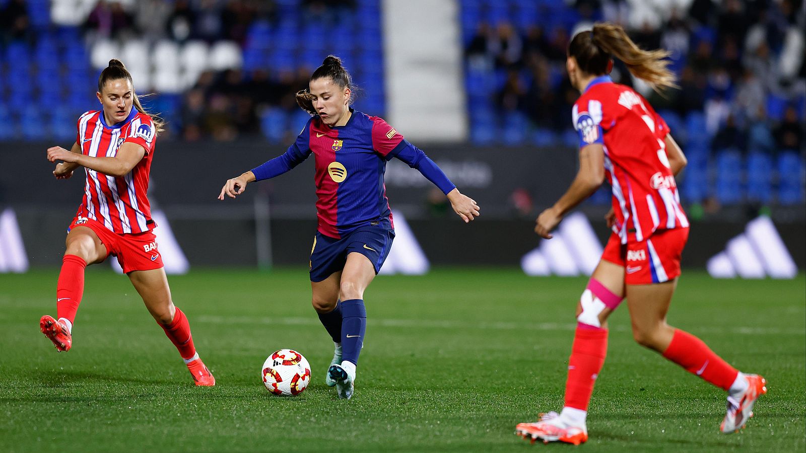 La Supercopa entre Barça y Atlético se jugó 70 minutos sin VAR | Ver