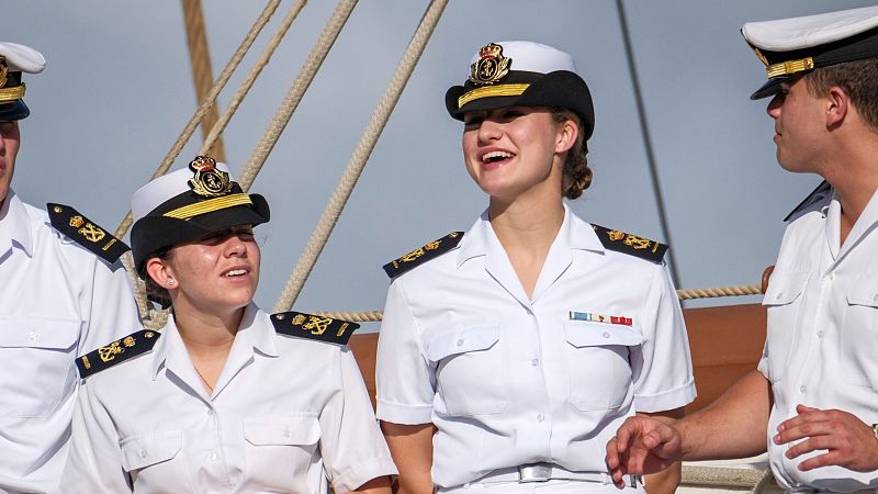 La princesa Leonor parte en el buque escuela Elcano rumbo a Salvador de Baha