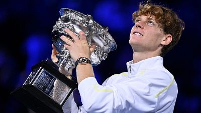 Jannick Sinner pasa por encima de Zverev y conquista su segundo Open de Australia consecutivo