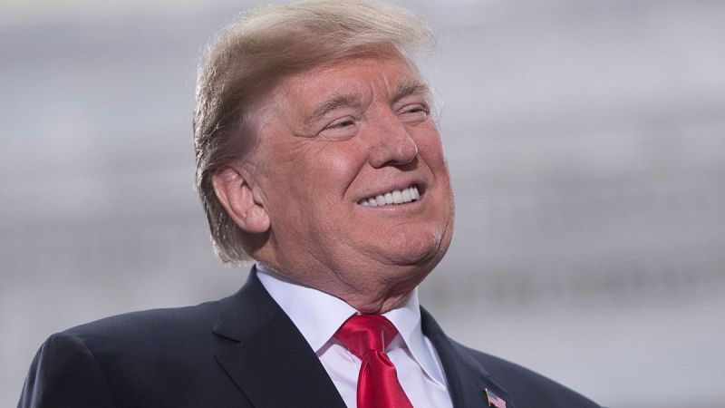 El Supremo de Estados Unidos permite implementar la última versión del veto migratorio de Trump