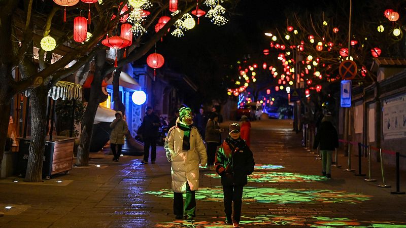 China se prepara para dar la bienvenida al año de la serpiente de madera con desplazamientos multitudinarios