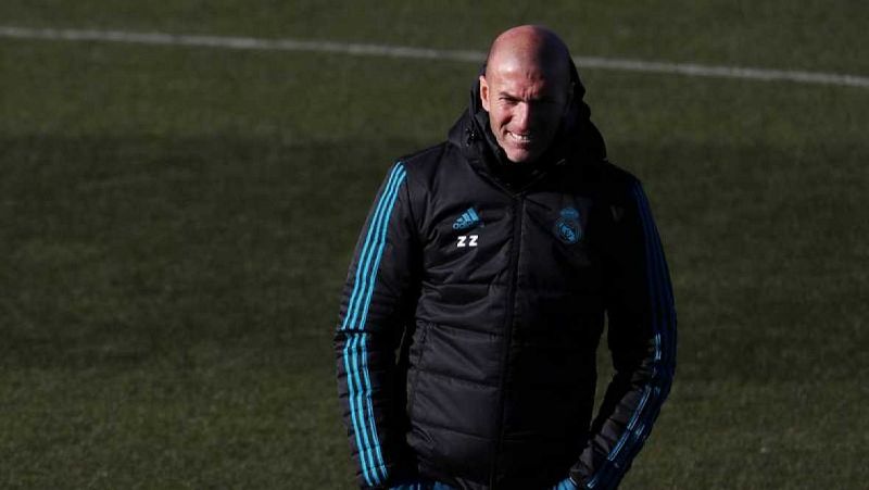 Zidane: "Cuidado con Cristiano, faltan seis meses"