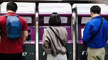 Las ayudas al transporte vuelven a entrar en vigor este jueves y tambin se recupera alza de pensiones