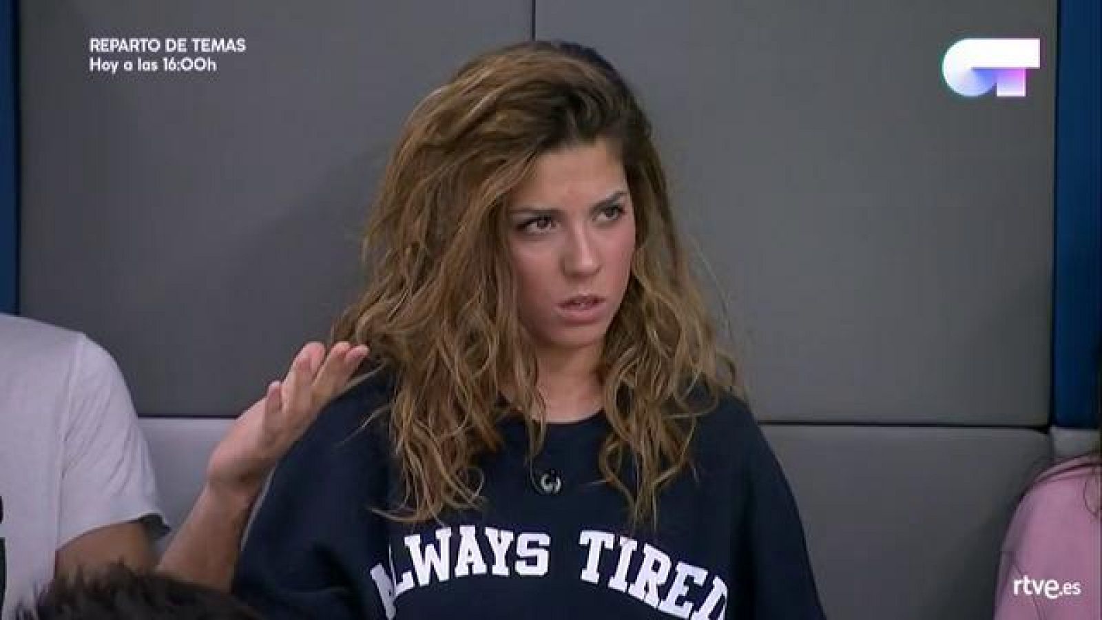 Miriam rompe a llorar al ver su actuación de la gala 6
