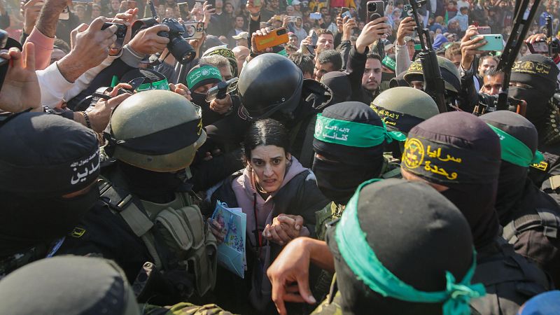 Hamás y la Yihad Islámica liberan a ocho rehenes en Gaza como parte del acuerdo de alto el fuego