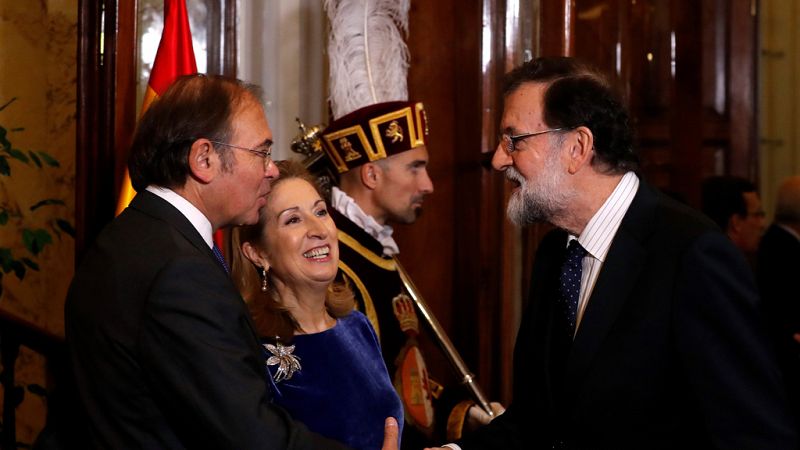 Rajoy rebaja la necesidad de reformar la Carta Magna: "Solo por mayoría no se puede"
