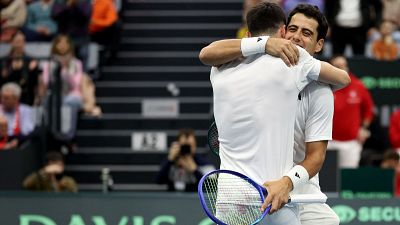 Espaa est en segunda ronda de la Davis tras la victoria en el dobles de Martnez y Munar