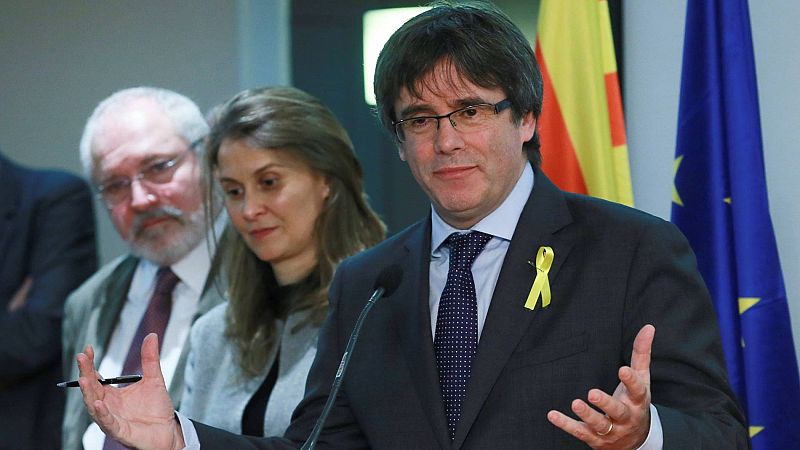 Puigdemont dice que España retira la euroorden por "miedo" y sopesa volver para tomar posesión como diputado