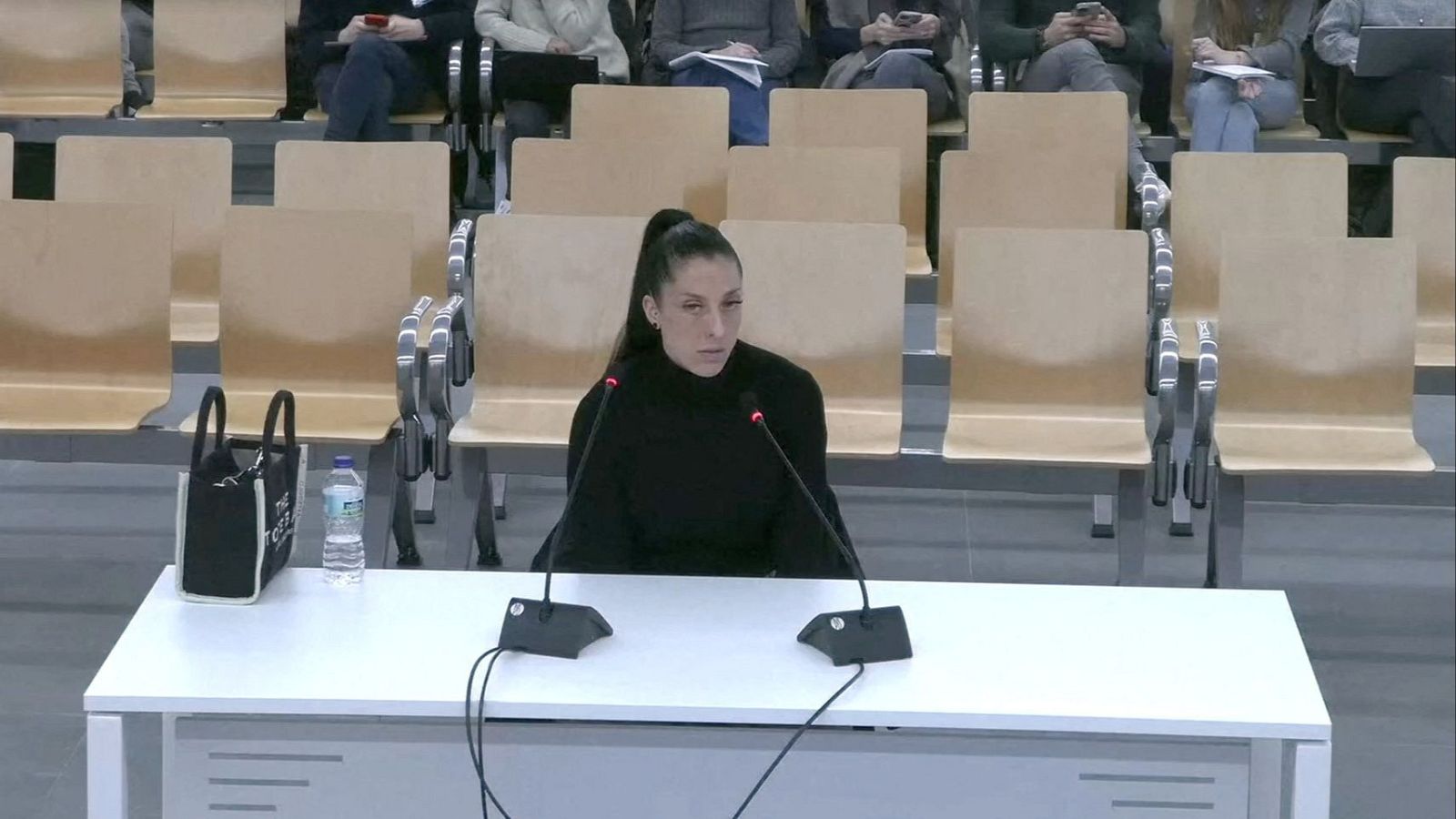 Jenni Hermoso se reafirma en el inicio del juicio contra Rubiales | Ver