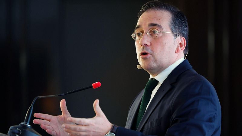 Albares, tras la sugerencia israelí de que España acoja a gazatíes expulsados: "Ningún tercero nos dice qué hacer"