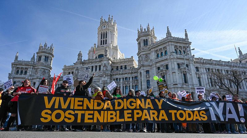 Una marcha recorre el centro de Madrid por el derecho a una vivienda digna y pide resolver la "emergencia habitacional"