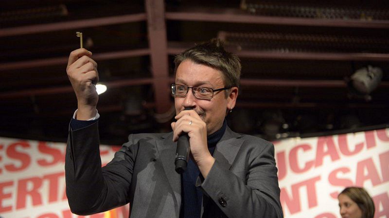Domènech rechaza los "bloques" de Puigdemont y Arrimadas porque en ellos "siempre está la derecha"