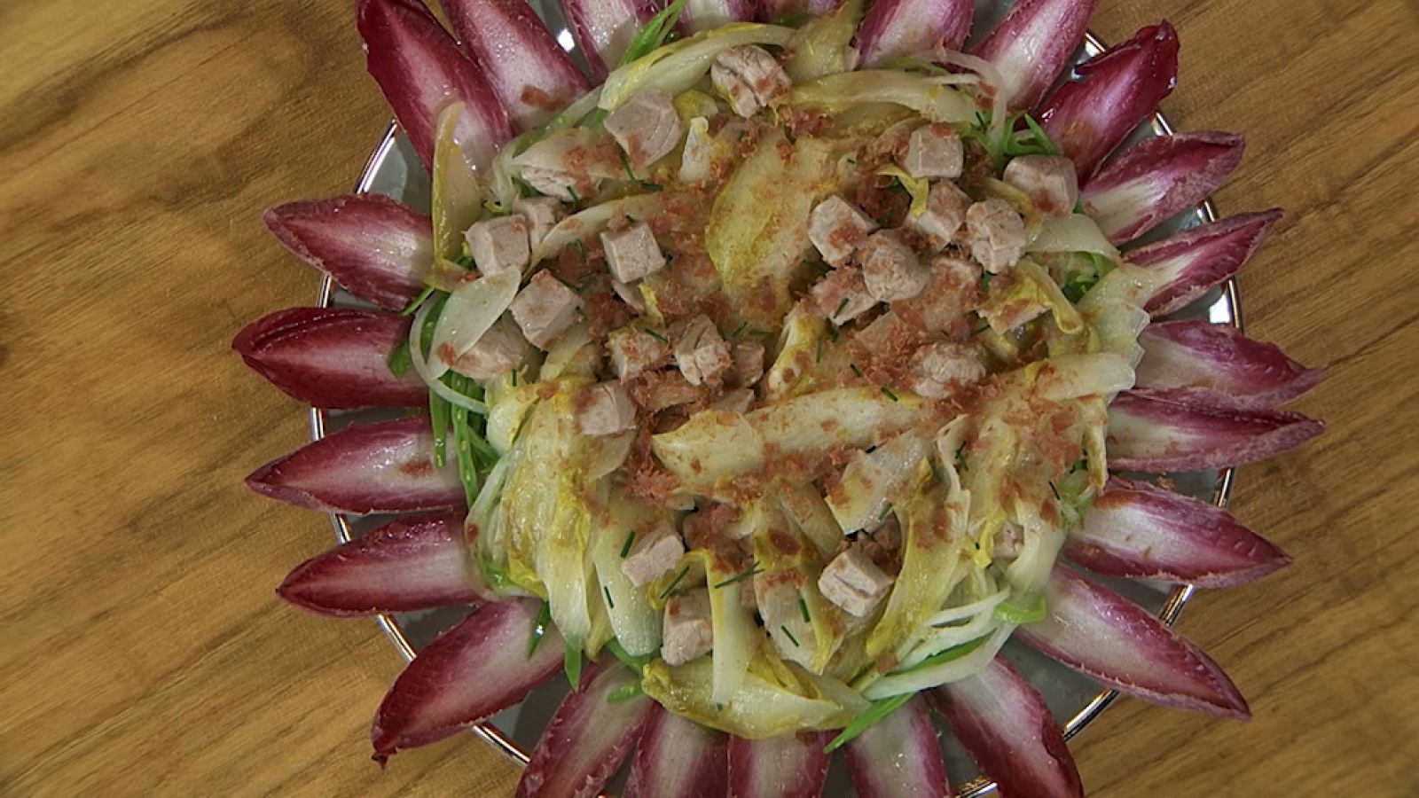 Torres en la cocina - Endivias de atún