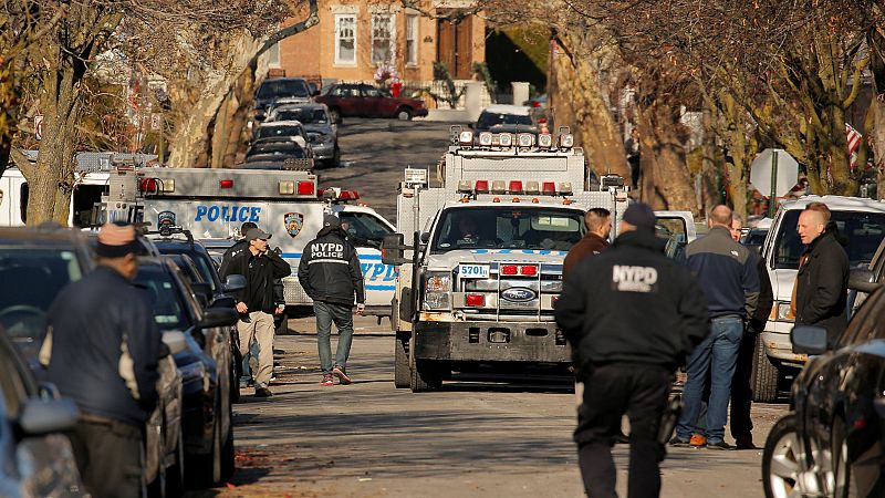 Cuatro heridos en un "intento de atentado terrorista" con explosivos en el centro de Nueva York