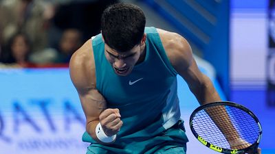 Alcaraz sobrevive al festival de "caonazos" de Cilic y ya est en octavos en Doha