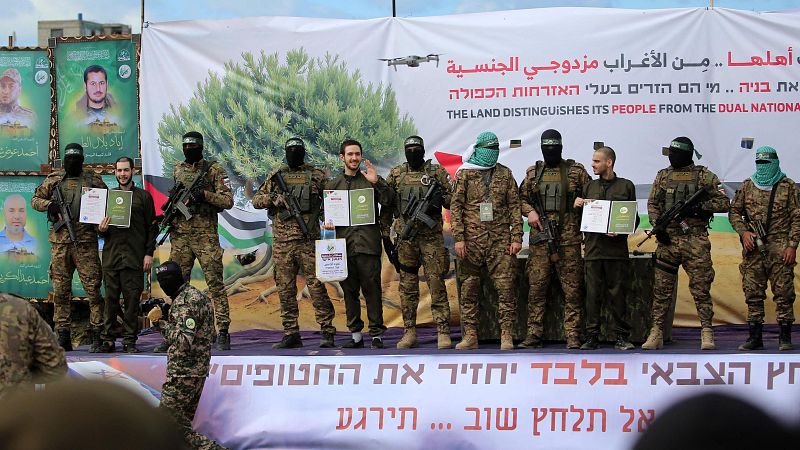 Hamás libera en Gaza a los seis rehenes previstos en el último intercambio de la primera fase de la tregua