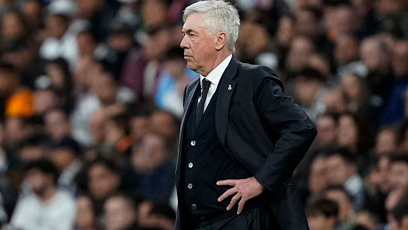 Ancelotti: "Modric es un regalo para el fútbol, tiene que seguir hasta que él quiera"