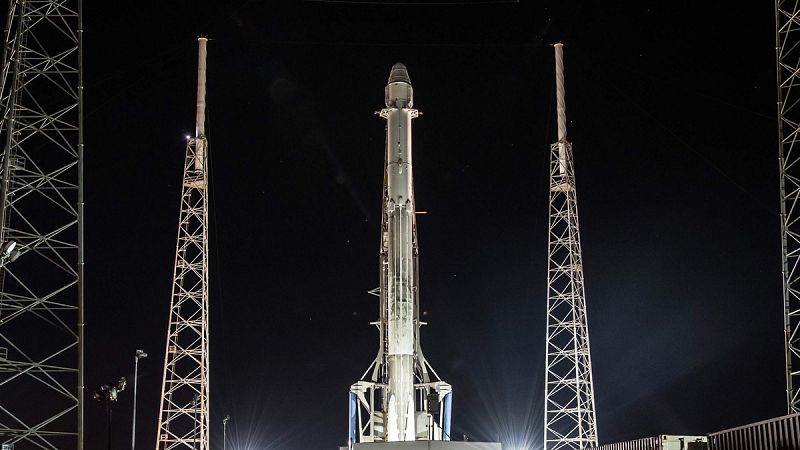 SpaceX lanza con éxito por primera vez un cohete reciclado para abastecer la Estación Espacial Internacional