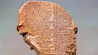 Gilgamesh y el desafío al destino: la epopeya que deslumbró a Borges