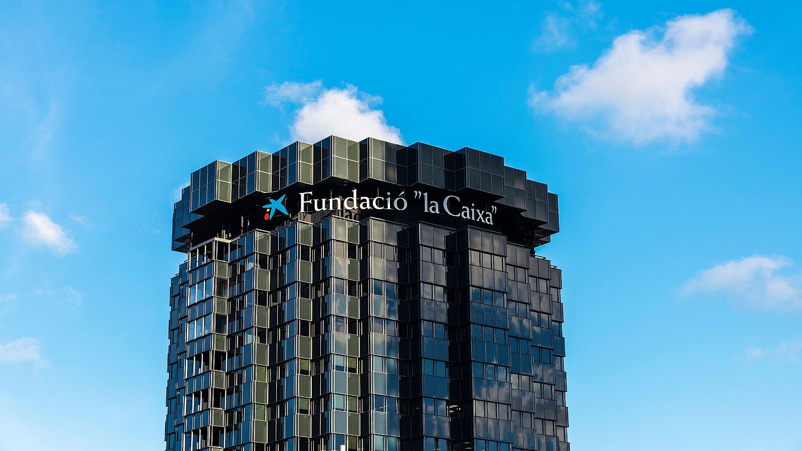 Claves y motivos del regreso de empresas a Cataluña | Ver