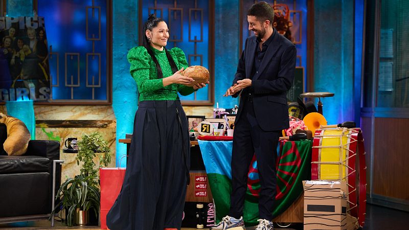 ¿Sabes quién creó el apodo de "Rosa de España"? Lo ha contado en La Revuelta