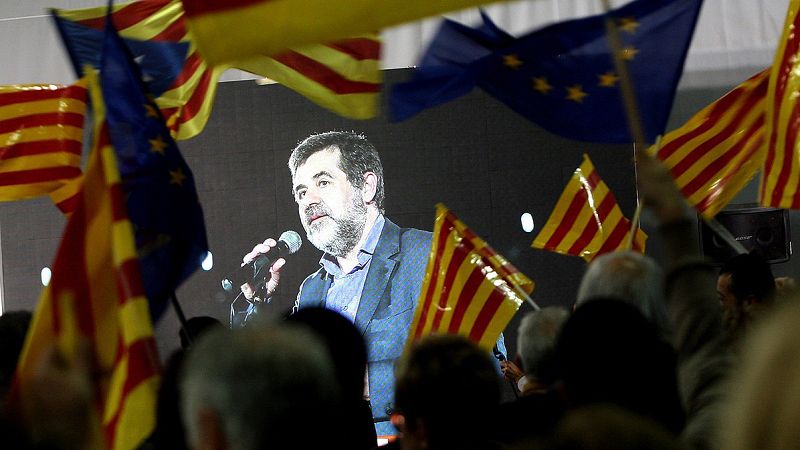 Instituciones Penitenciarias expedienta a Junqueras y Jordi Sánchez por intervenir en la campaña electoral