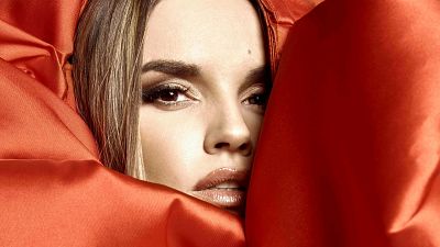 Melody, una gran diva del pop en sus fotografas de Eurovisin 2025