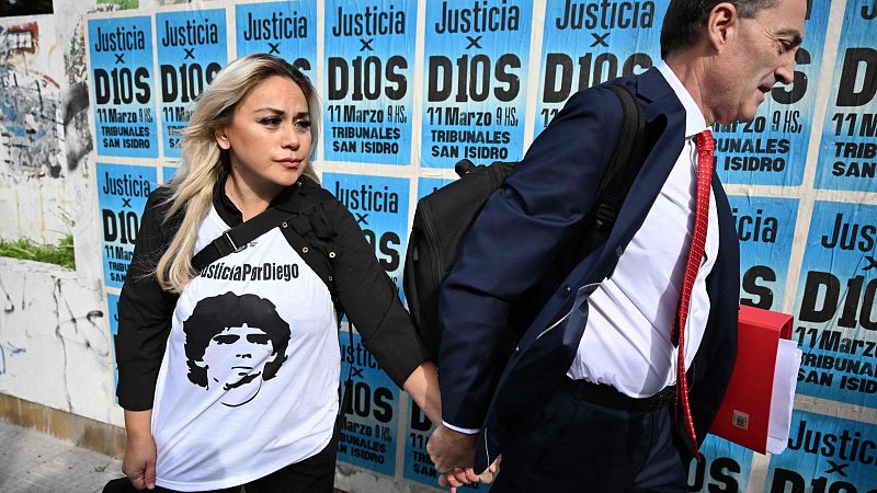Comienza el juicio por la muerte de Diego Maradona: sus médicos, acusados de "dejar a su suerte" al 'Pelusa'