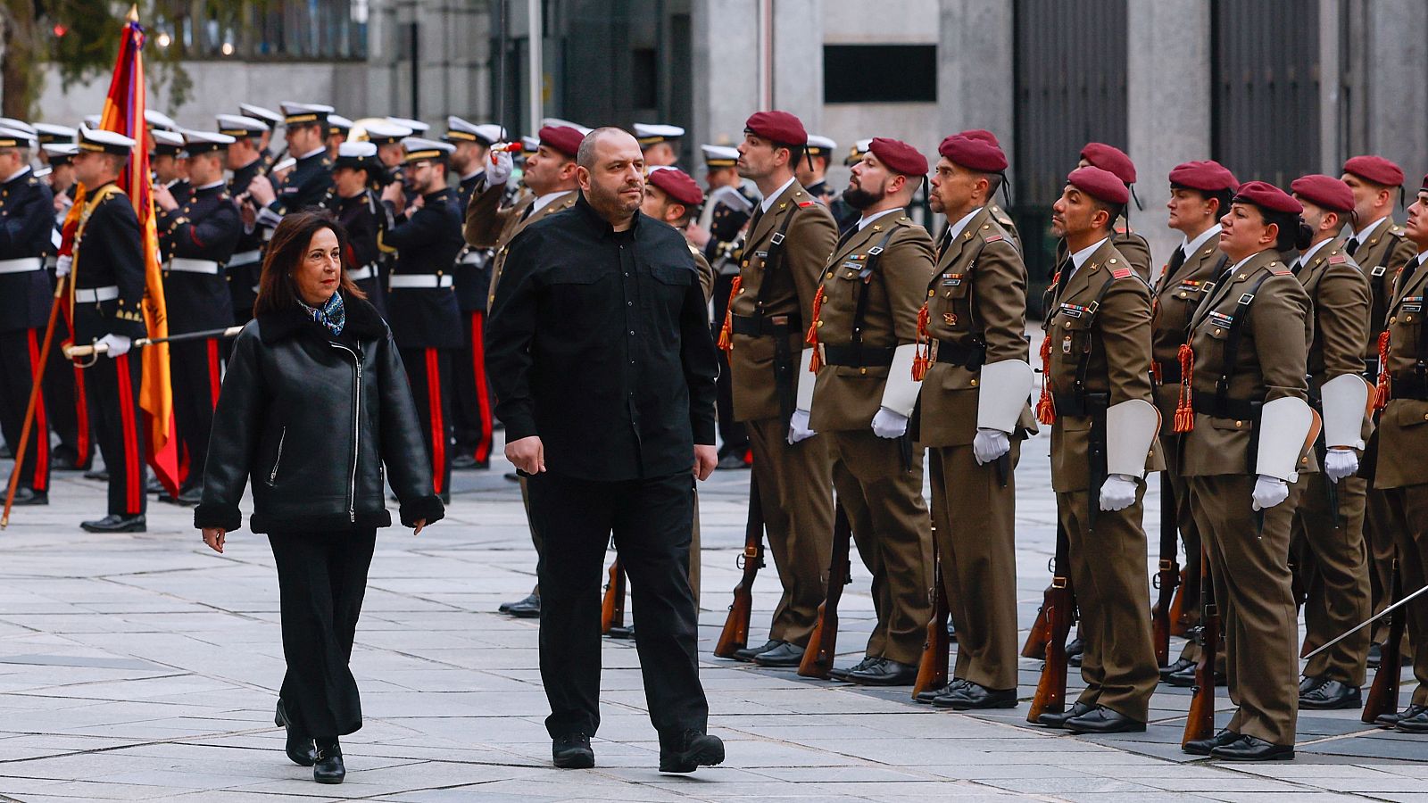 El Gobierno insiste que el gasto en defensa es invertir "en paz" | Ver