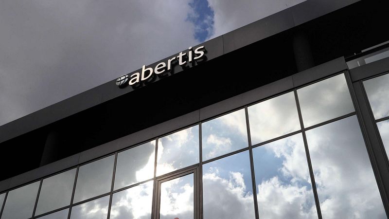 Atlantia pedirá autorización al Gobierno español para la compra de Abertis