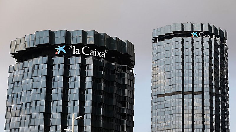 CaixaBank y Sabadell lideran las caídas en la Bolsa tras las elecciones catalanas