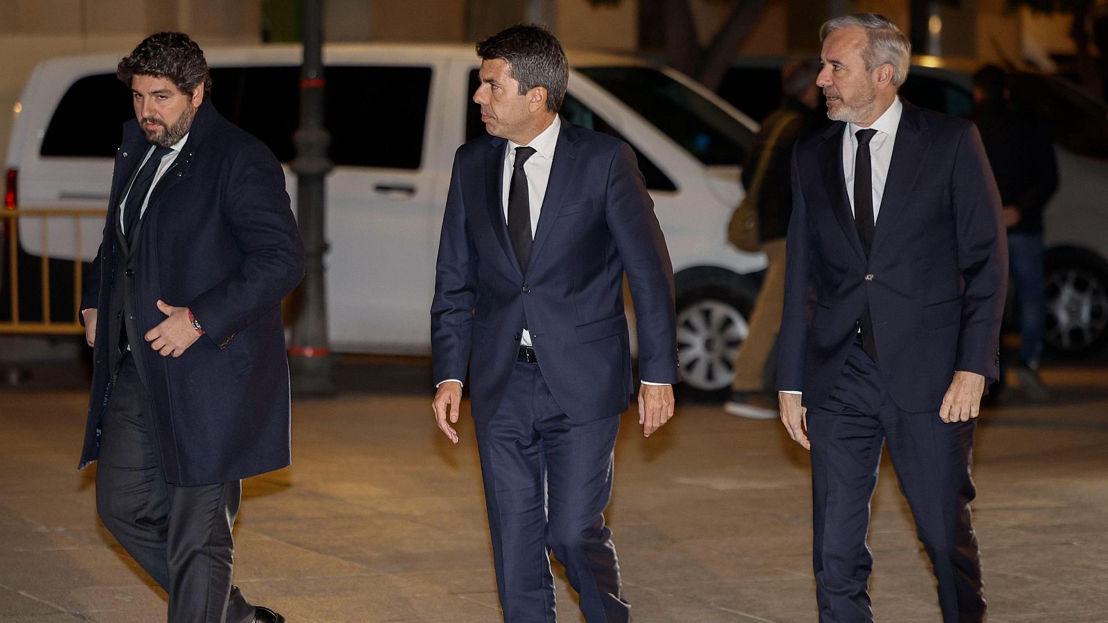 El PP se abre a pactar nuevos presupuestos autonómicos con Vox - Telediario 1 | Ver