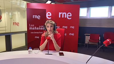 Yolanda Díaz asegura que, en este momento, no hay acuerdo con el ministerio de Hacienda sobre la tributación del SMI: "Esto no va de plazos, va de cumplir con el acuerdo de Gobierno" - Escuchar ahora