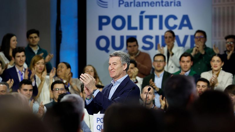 Feijóo afea al Gobierno que prorrogue los presupuestos y dice que Sánchez debe "someterse a las Cortes o a las urnas"